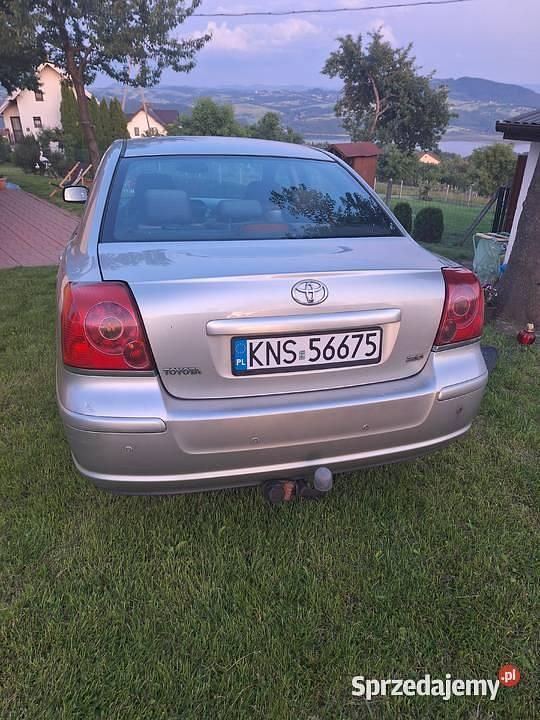 Srebrny Używany 2005 Toyota Avensis Sedan/Limuzyna | 9200 zł (Uczciwa cena) - Obraz 1/4