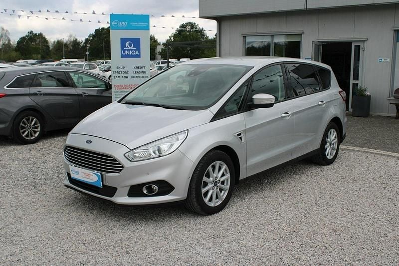 Srebrny (metalik) Używany 2019 Ford S-MAX S Minivan | 51 951 zł (Super Cena) - Obraz 1/3