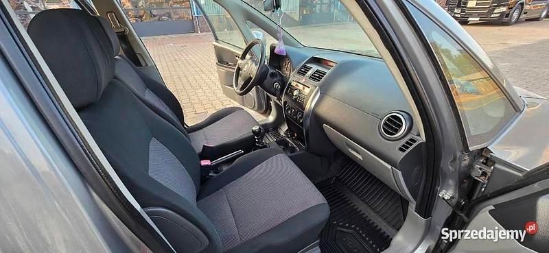 Używany 2007 Suzuki SX4 | 12 900 zł (Uczciwa cena) - Obraz 1/4