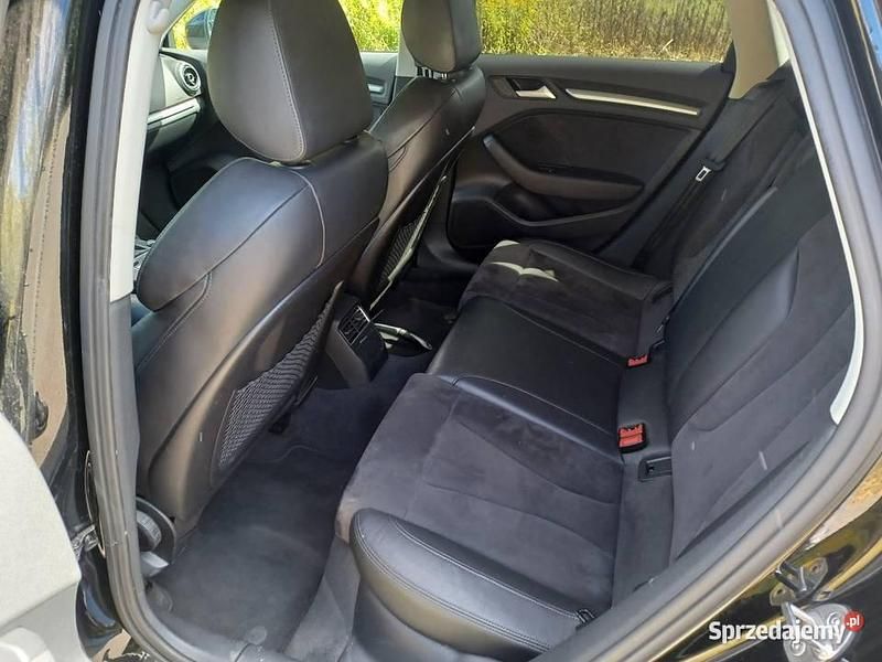 Używany Audi A3 2016 Czarny Sedan/Limuzyna