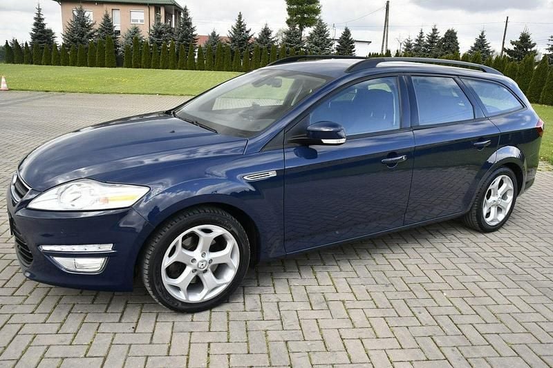 Używany Ford Mondeo 116 KM (85 kW) 2012 Niebieski Sedan/Limuzyna