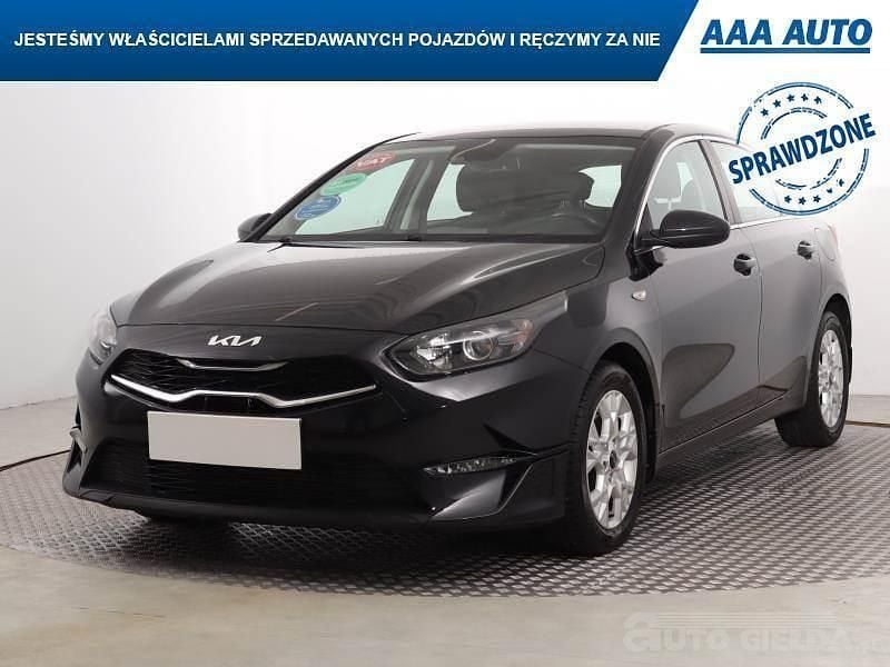 Używany Kia Ceed 2022 Czarny Hatchback