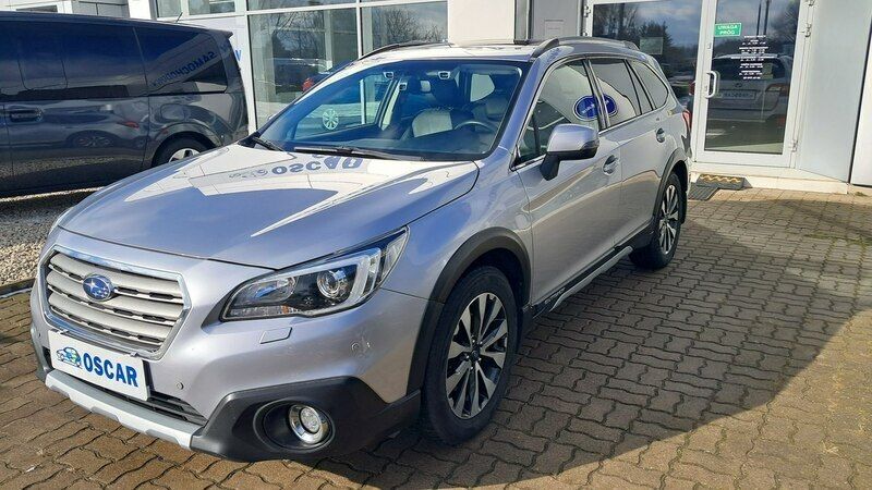 Srebrny Używany 2016 Subaru Outback SUV | 57 900 zł (Super Cena) - Obraz 1/4