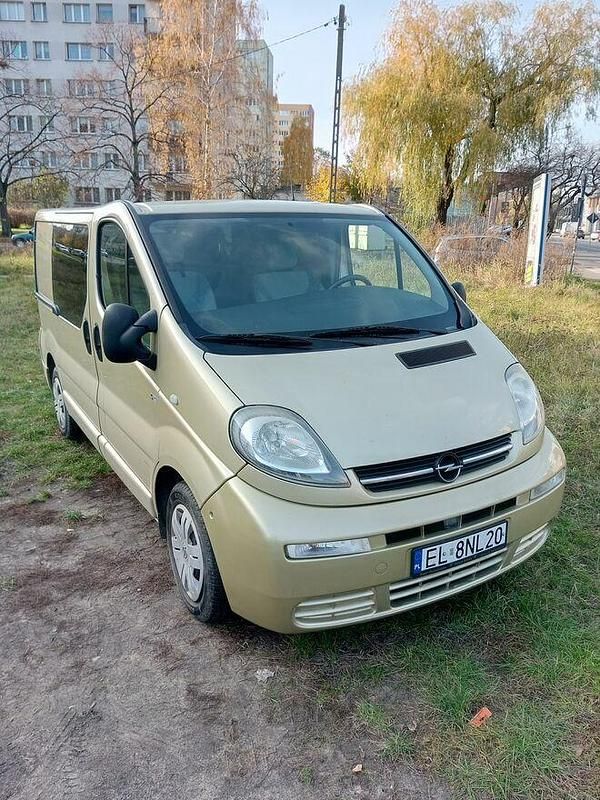 Żółtozłoty Używany 2006 Opel Vivaro Minivan | 21 000 zł (Uczciwa cena) - Obraz 1/3