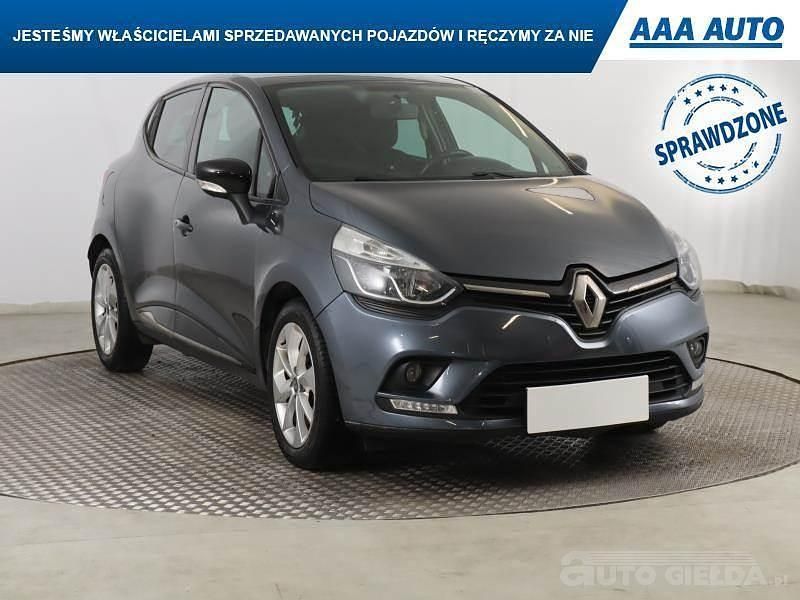 Używany Renault Clio IV 90 KM (66 kW) 2016 Szary