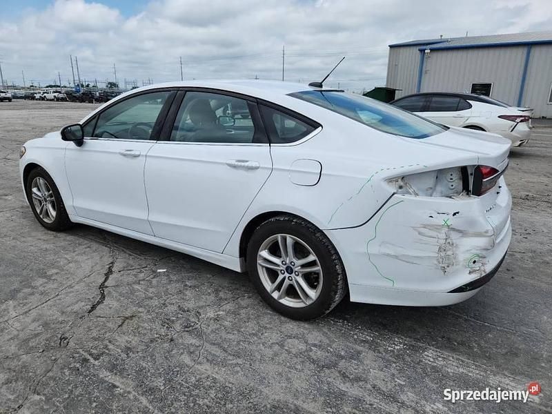 Biały Używany 2018 Ford Fusion SE Sedan/Limuzyna | 29 500 zł - Obraz 1/4