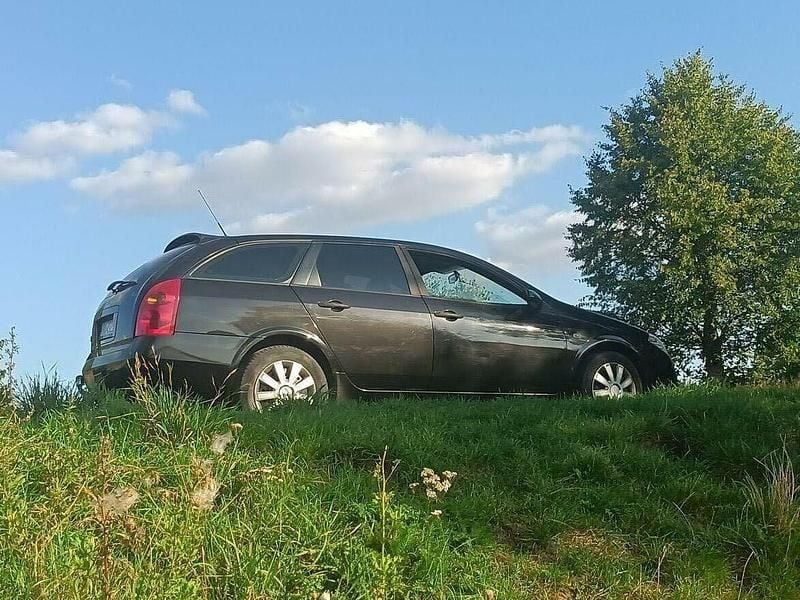 Czarny Używany 2002 Nissan Primera Kombi | 6500 zł (Uczciwa cena) - Obraz 1/4