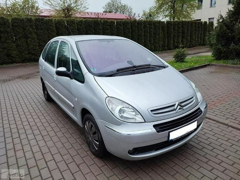 Srebrny Używany 2007 Citroën Xsara Picasso Minivan | 10 500 zł (Drogi) - Obraz 1/4
