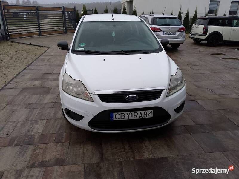Używany Ford Focus 2009 Biały Kombi