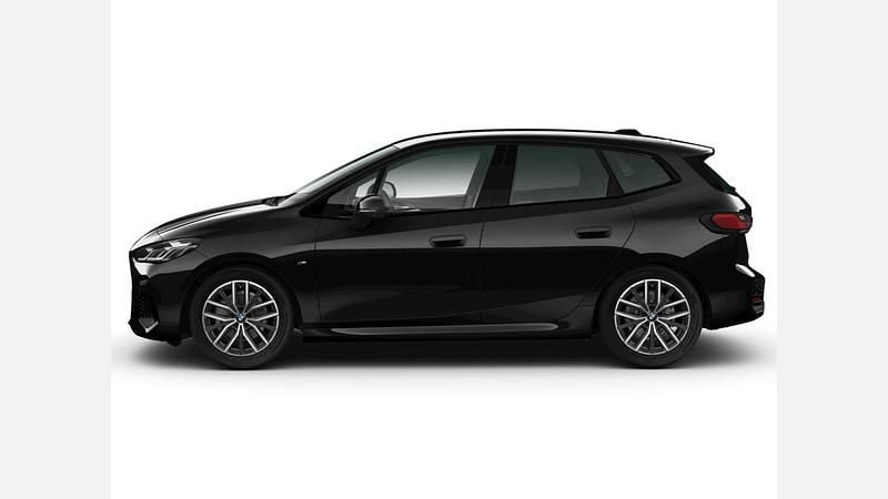 Używany BMW 218 Active Tourer Comfort Edition 150 KM (110 kW) 2024 Czarny szafir metalizowany Minivan