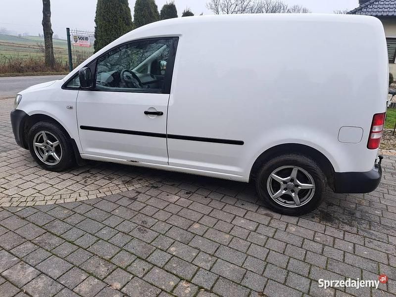 Używany VW Caddy 102 KM (75 kW) 2013 Biały Minivan