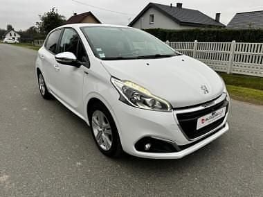 Biały Używany 2017 Peugeot 208 Hatchback | 23 900 zł (Dobra cena) - Obraz 1/4
