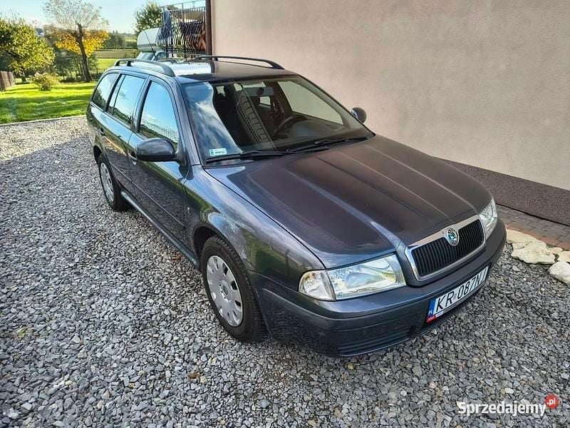 Używany 2010 Skoda Octavia Kombi | 9600 zł (Super Cena) - Obraz 1/4