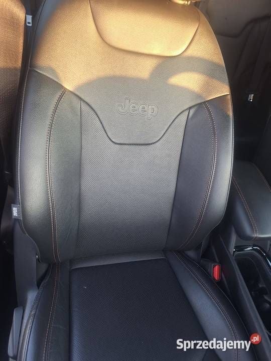 Używany Jeep Compass Altitude 2022 Czerwony SUV