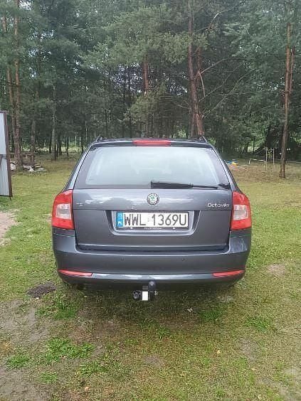 Używany Skoda Octavia 2012 Szary Kombi