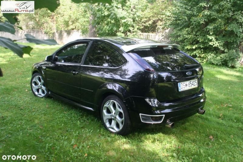 Używany Ford Focus 225 KM (165 kW) 2007 Czarny (metalik, perła) Coupe