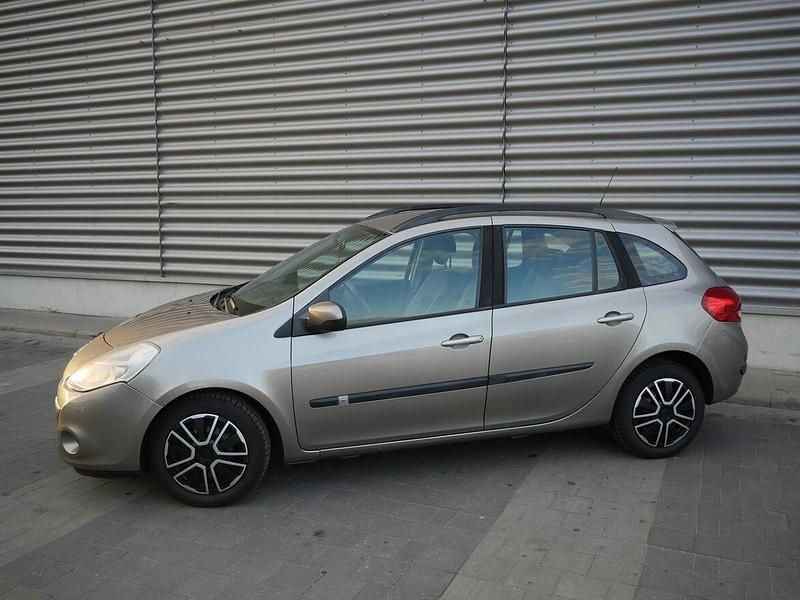 Używany Renault Clio GrandTour 2010 Inny kolor Kombi