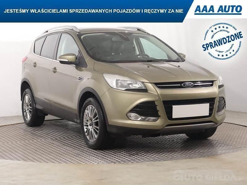 Używany Ford Kuga 2014 Zielony SUV