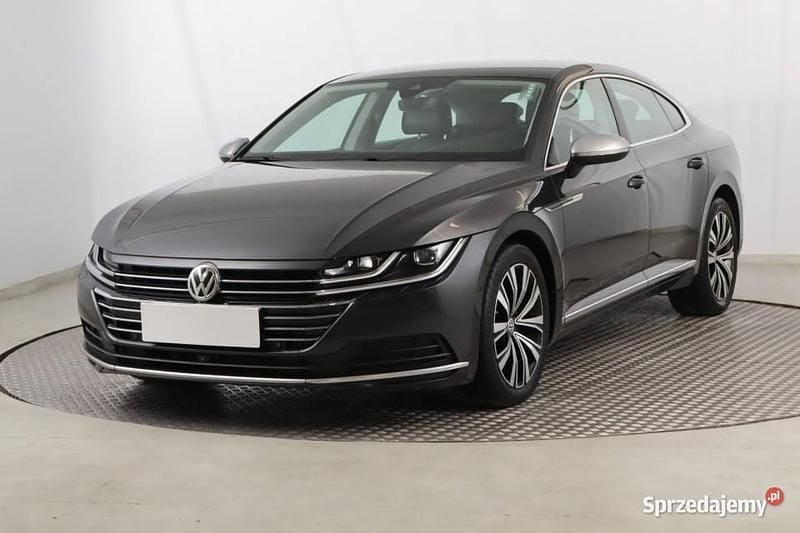 Używany VW Arteon 2018 Czarny Sedan/Limuzyna