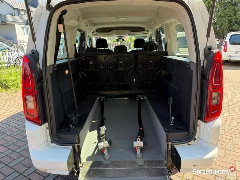 Biały Używany 2019 Opel Combo Life Kombi | 115 000 zł (Dobra cena) - Obraz 1/4