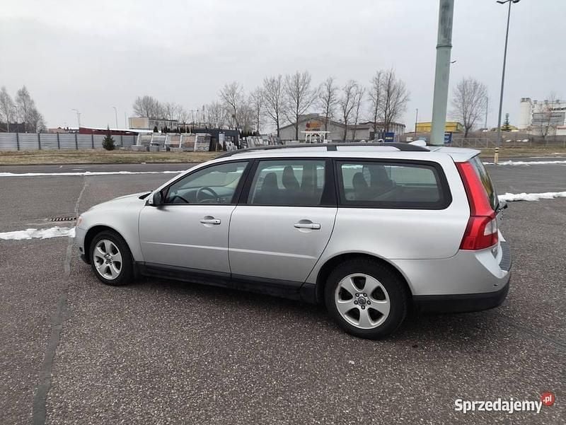 Używany Volvo V70 2009 Srebrny Kombi