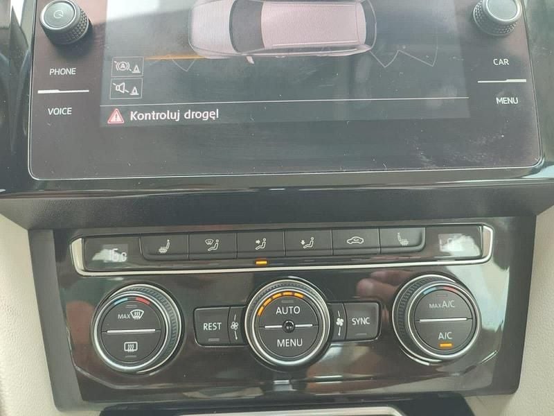 Używany VW Passat 150 KM (110 kW) 2018 Niebieski (metalik) Kombi