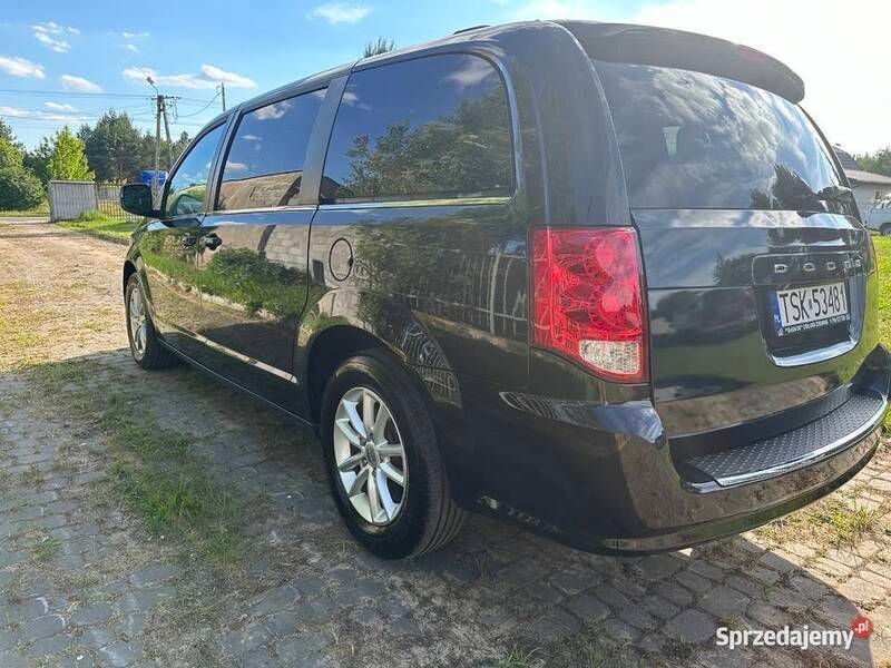 Używany Dodge Grand Caravan SXT 283 KM (208 kW) 2018 Czarny Minivan