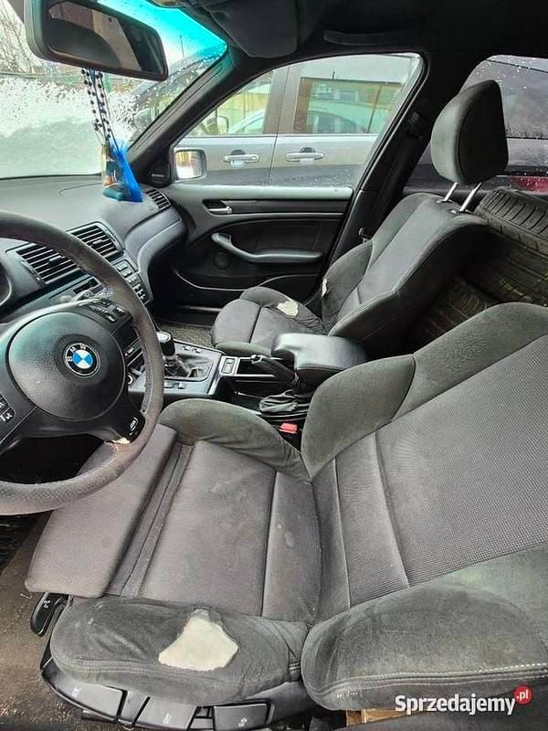 Używany BMW 330 2002 Czarny Sedan/Limuzyna