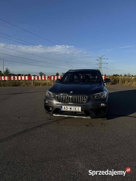 Używany 2017 BMW X1 SUV | 70 000 zł - Obraz 1/4