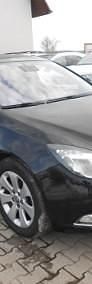 Używany Opel Insignia 130 KM (95 kW) 2012 Czarny Hatchback