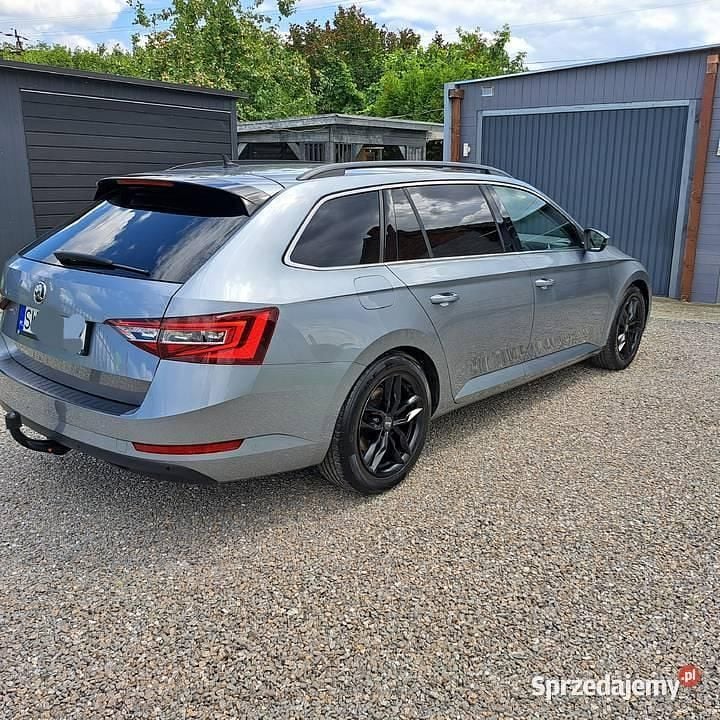 Używany 2016 Skoda Superb Kombi | 58 500 zł (Dość drogi) - Obraz 1/4