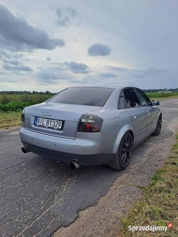 Używany Audi A4 2004 Srebrny Sedan/Limuzyna