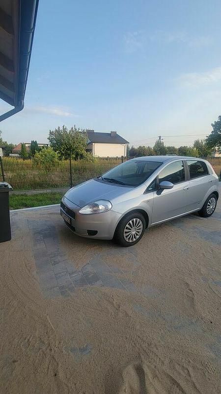 Srebrny Używany 2007 Fiat Punto Hatchback | 8300 zł (Drogi) - Obraz 1/4