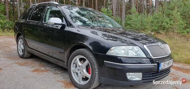 Czarny Używany 2007 Skoda Octavia Kombi | 12 500 zł (Uczciwa cena) - Obraz 1/4