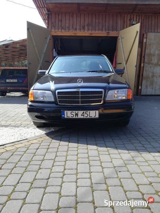 Używany Mercedes C180 1995 Czarny Sedan/Limuzyna