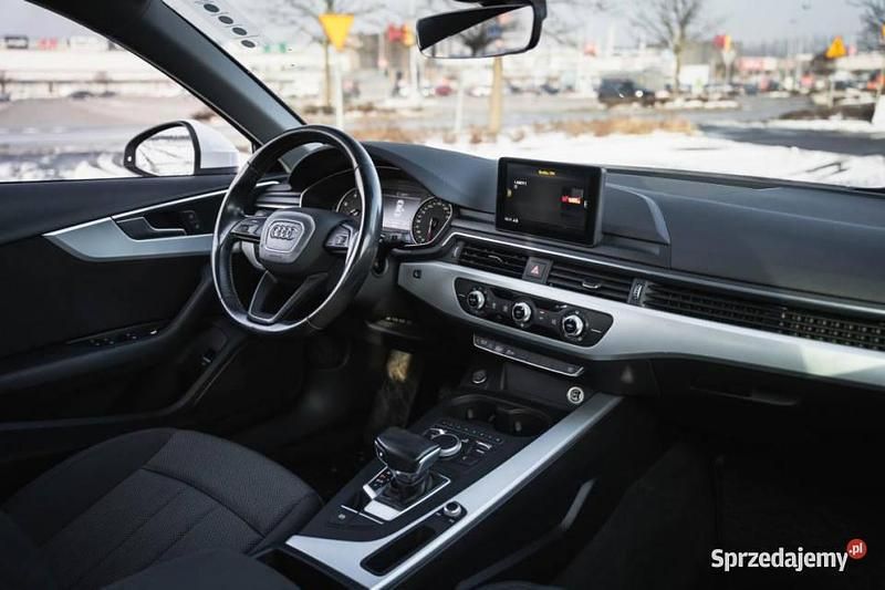 Używany Audi A4 2016 Biały Kombi