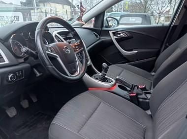 Srebrny Używany 2011 Opel Astra Sedan/Limuzyna | 17 900 zł (Dobra cena) - Obraz 1/4