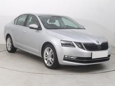 Srebrny Używany 2019 Skoda Octavia Hatchback | 65 999 zł (Super Cena) - Obraz 1/4