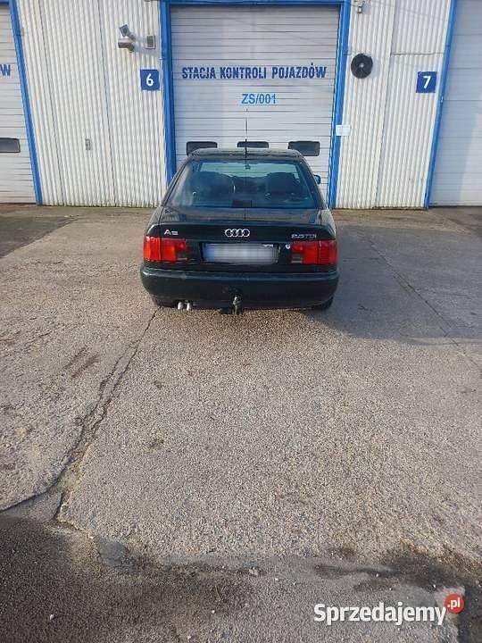 Używany Audi A6 1994 Zielony Sedan/Limuzyna