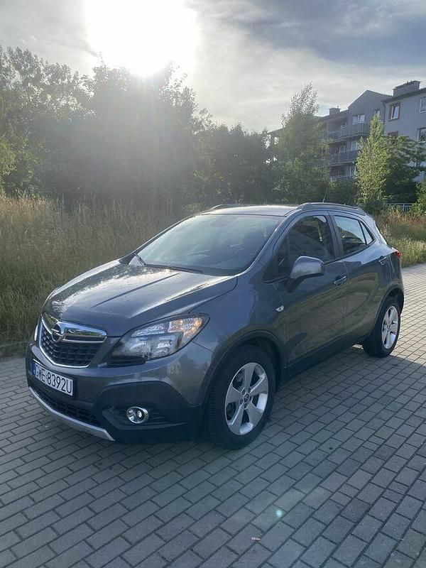 Srebrny Używany 2015 Opel Mokka SUV | 33 000 zł (Uczciwa cena) - Obraz 1/4