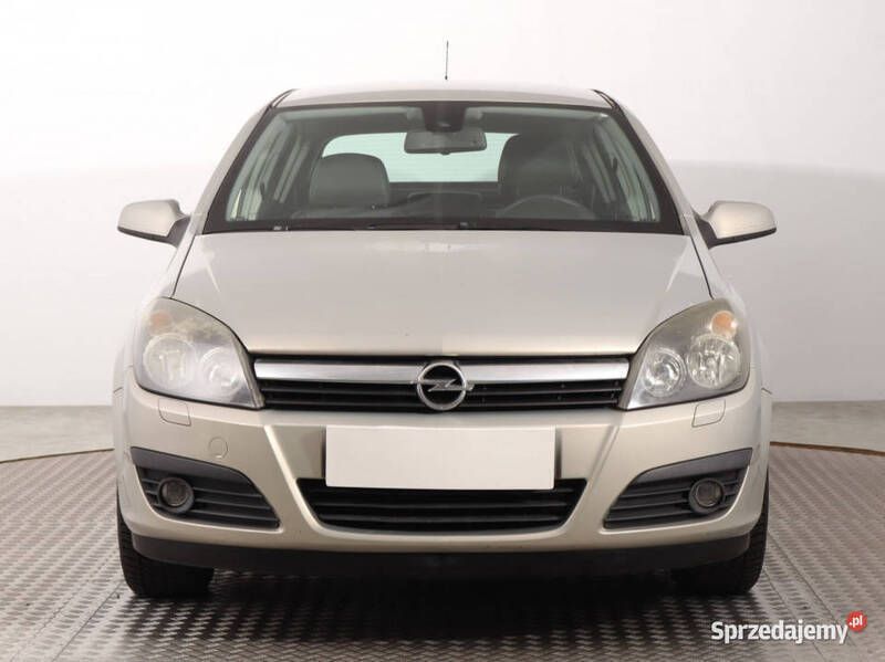 Beżowy Używany 2006 Opel Astra Hatchback | 8999 zł (Uczciwa cena) - Obraz 1/4