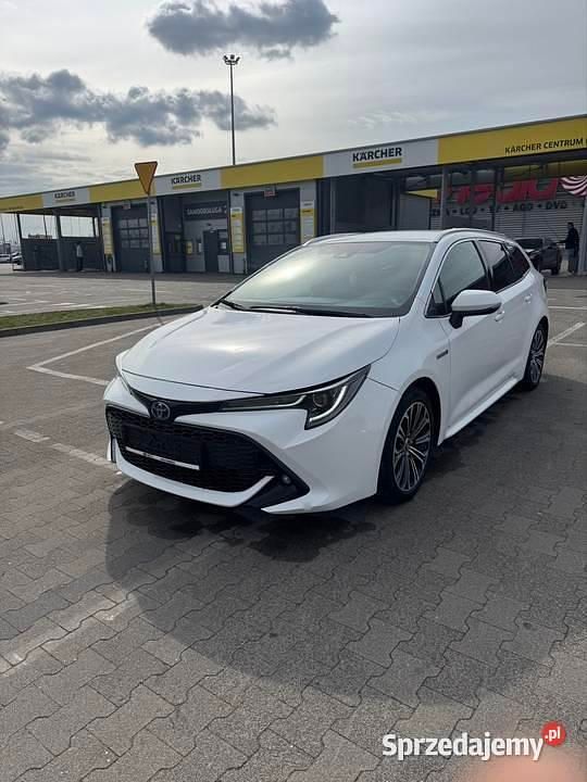 Biały Używany 2020 Toyota Corolla Sedan/Limuzyna | 49 000 zł (Dobra cena) - Obraz 1/4