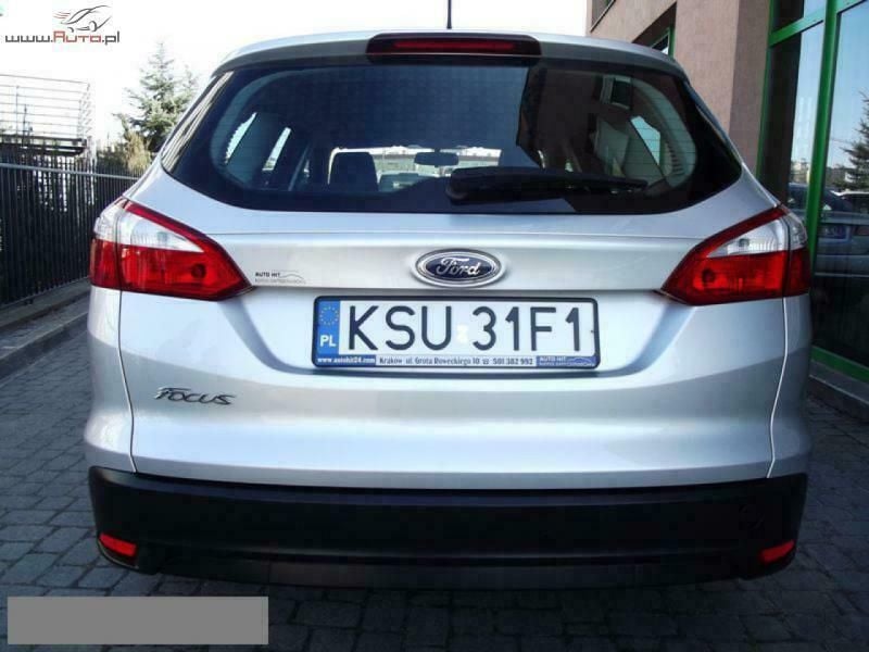 Używany Ford Focus 95 KM (69 kW) 2011 Srebrny Sedan/Limuzyna