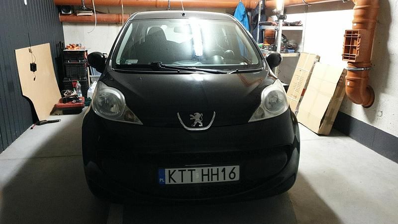 Używany Peugeot 107 68 KM (50 kW) 2006 Czarny Hatchback