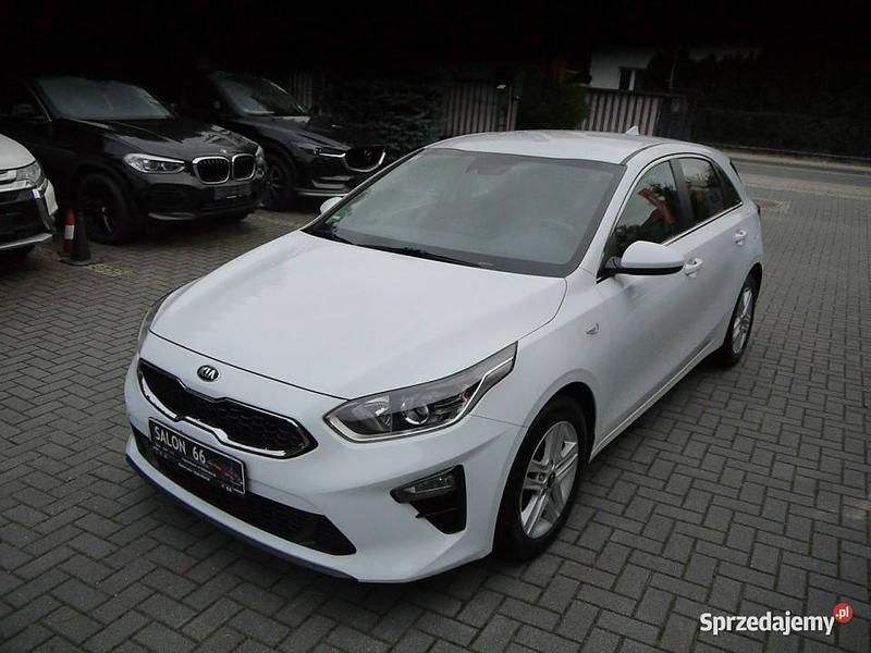 Używany Kia Ceed 136 KM (100 kW) 2020 Biały Hatchback