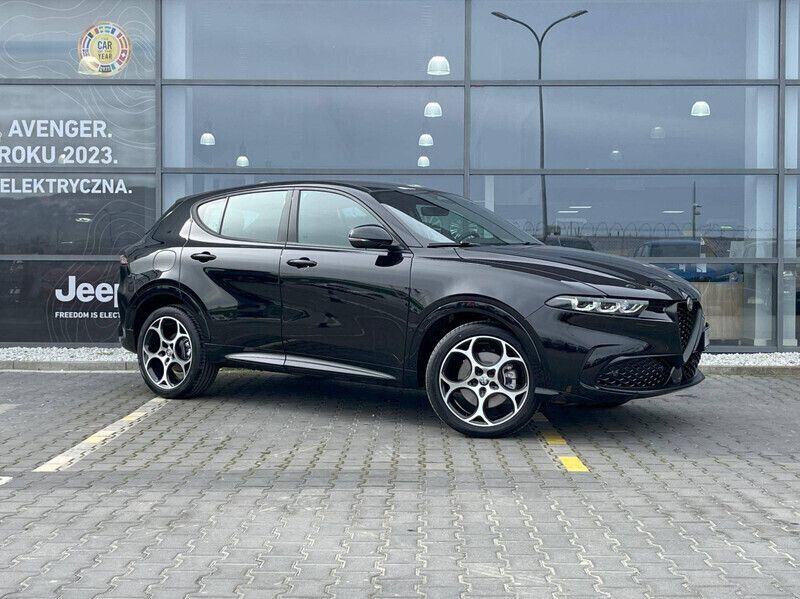 Lakier pastelowy alfa black Nowe 2024 Alfa Romeo Tonale Sprint SUV | 152 990 zł (Dobra cena) - Obraz 1/4