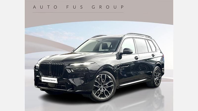 Czarny szafir metalizowany Używany 2025 BMW X7 Comfort Edition SUV | 469 900 zł - Obraz 1/3