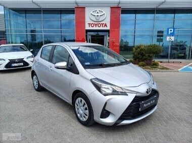 Srebrny Używany 2019 Toyota Yaris Active Hatchback | 47 900 zł (Drogi) - Obraz 1/4