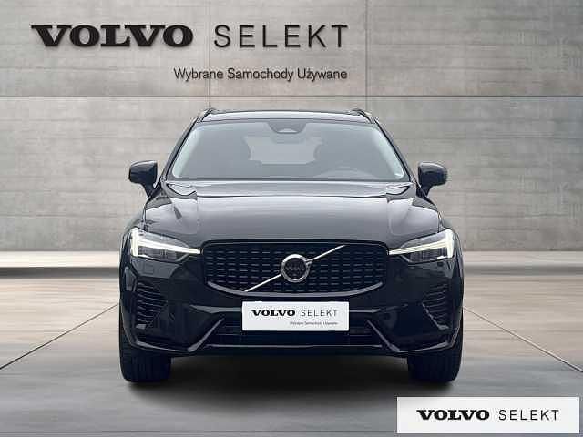Używany Volvo XC60 349 KM (256 kW) 2025 Czarny SUV