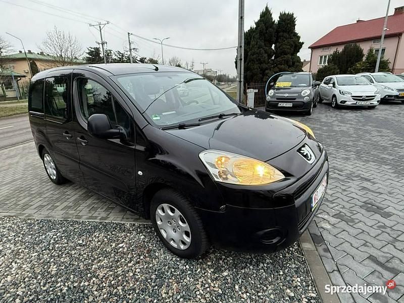 Używany Peugeot Partner 90 KM (66 kW) 2008 Czarny (metalik) Minivan